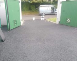 DRIVEWAY CLEANING